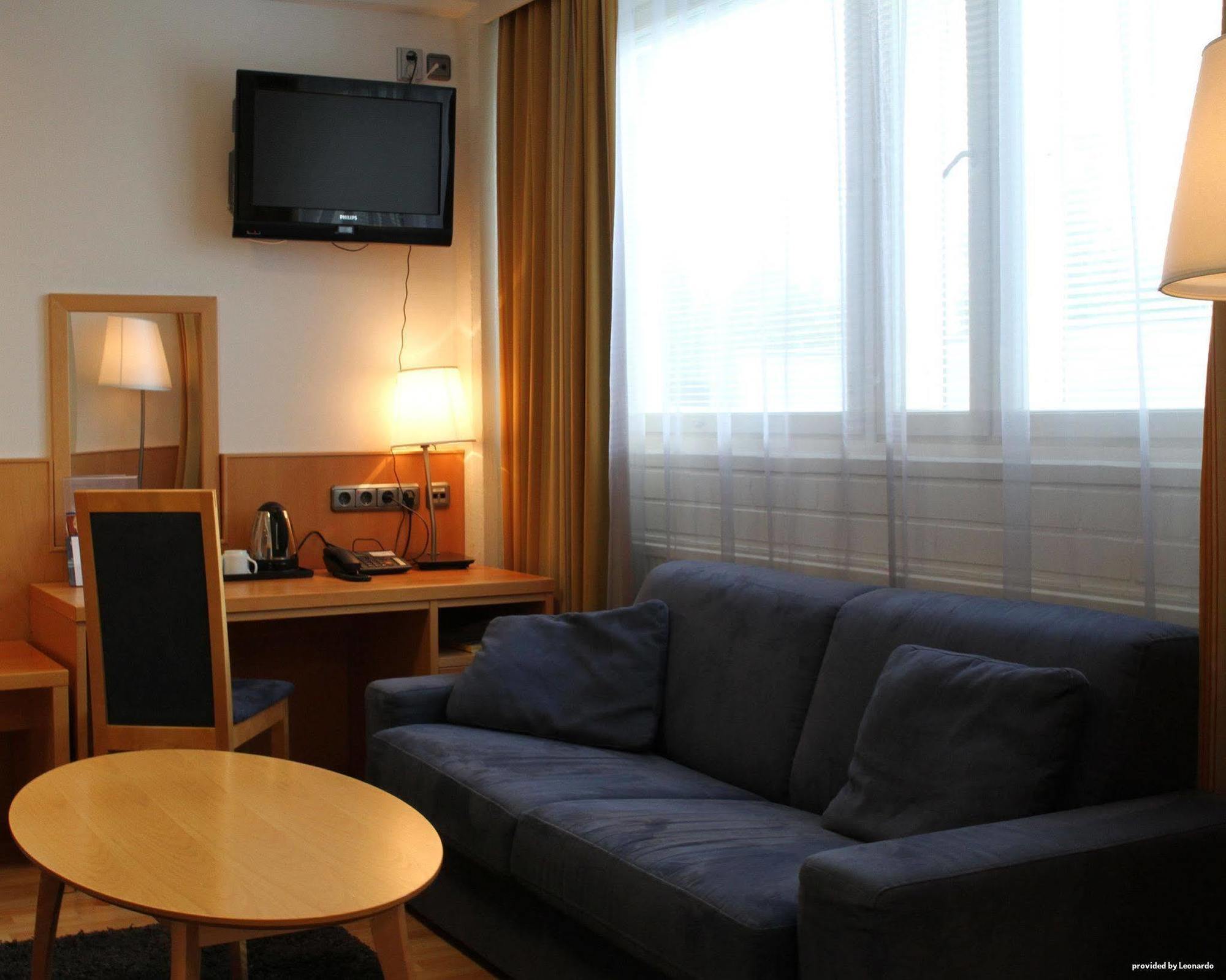Economy Hotel Savonia Kuopio Exteriör bild