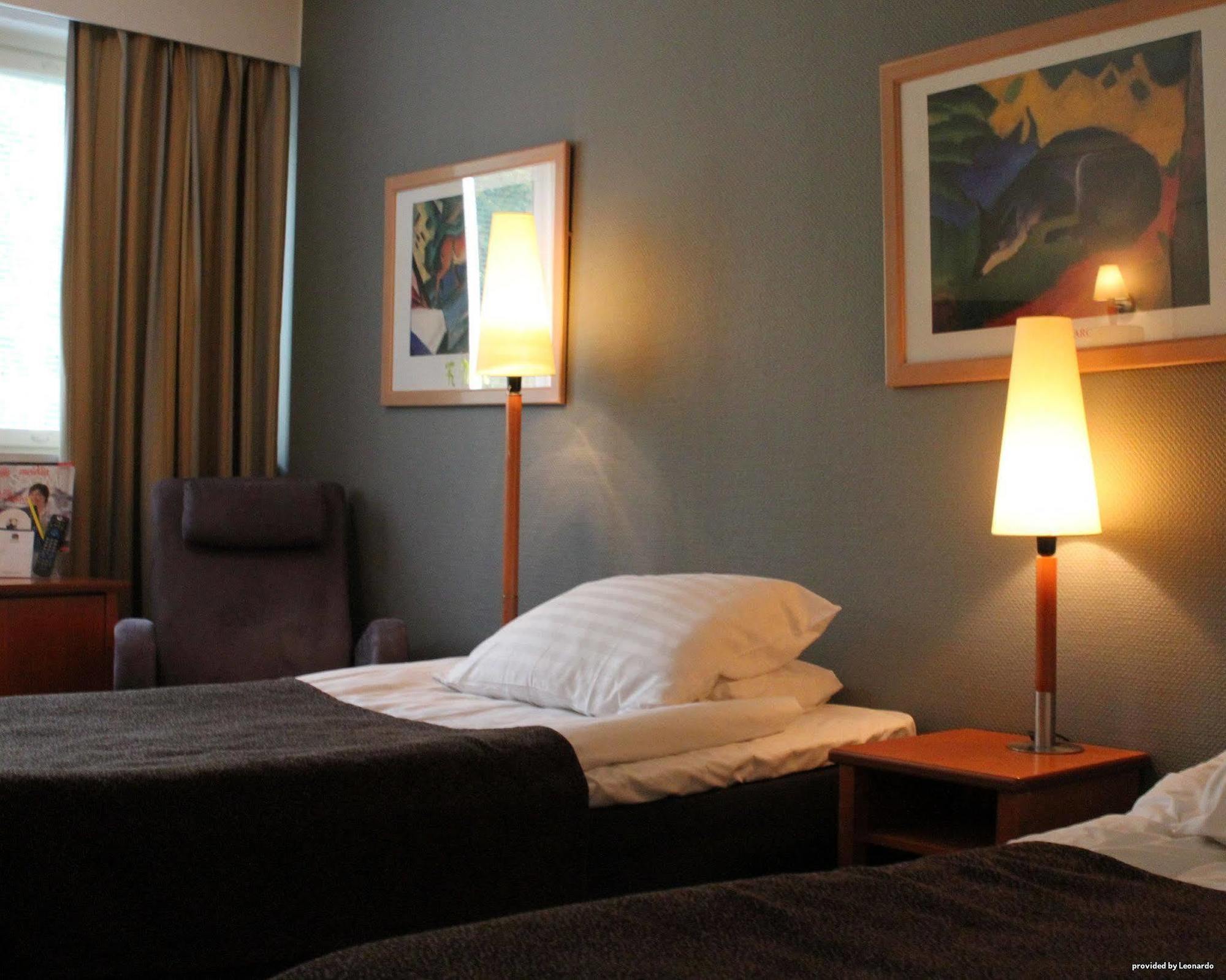 Economy Hotel Savonia Kuopio Exteriör bild
