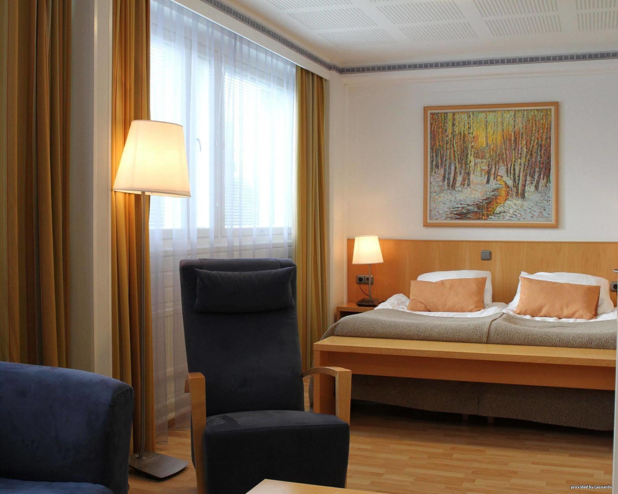 Economy Hotel Savonia Kuopio Exteriör bild